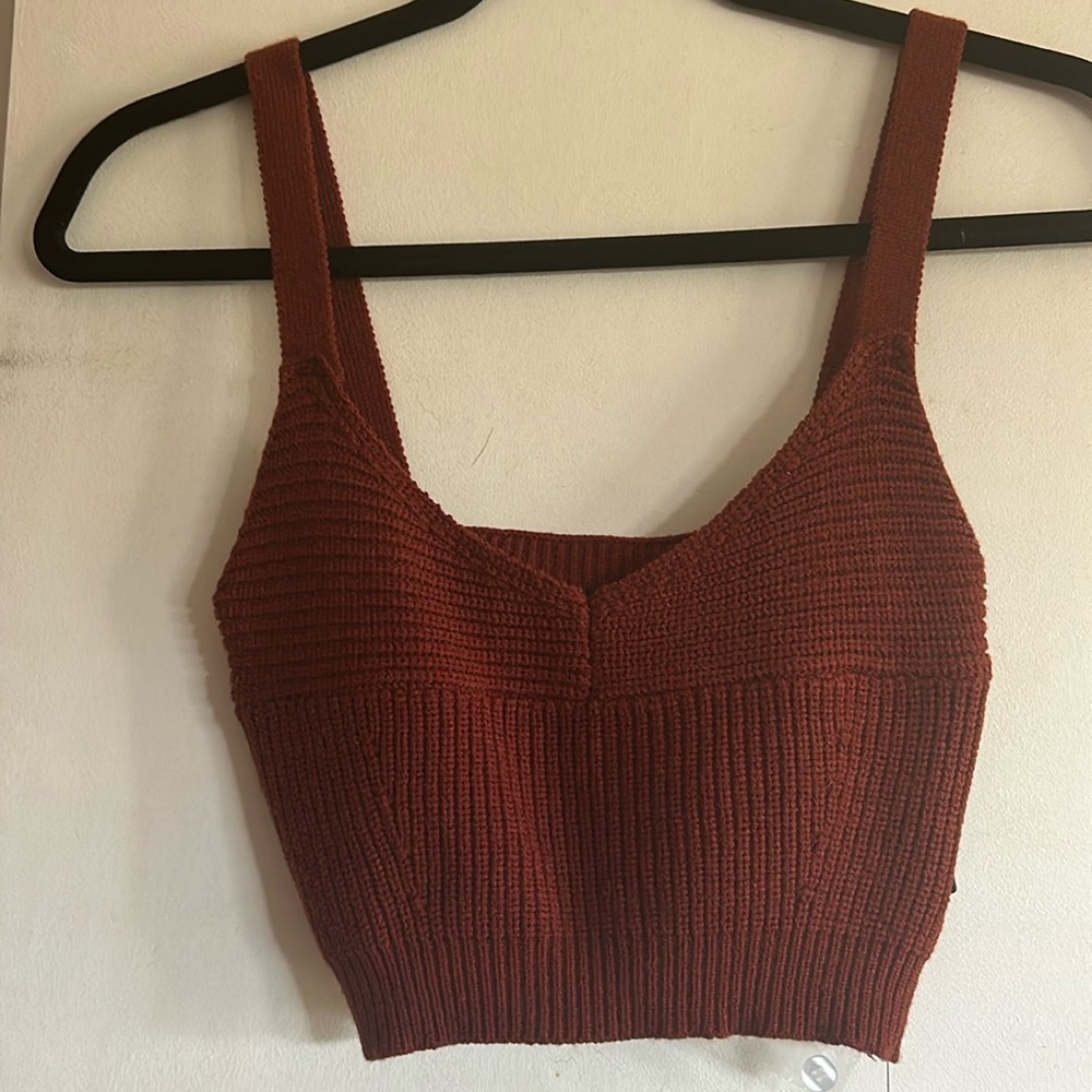 Lulu crop sweater tank